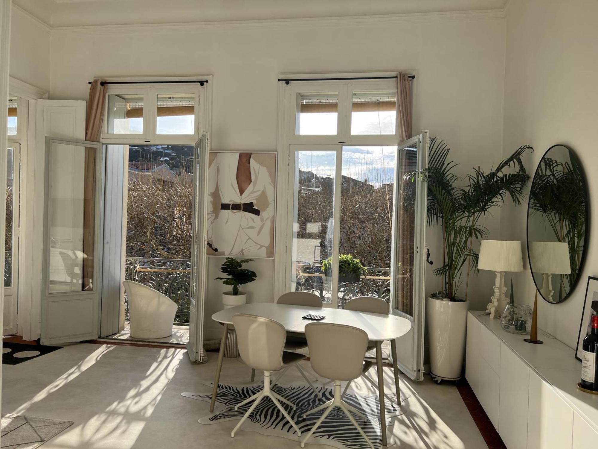 Апартаменты Deux Pieces Luxe - Le Casanova Сет Экстерьер фото